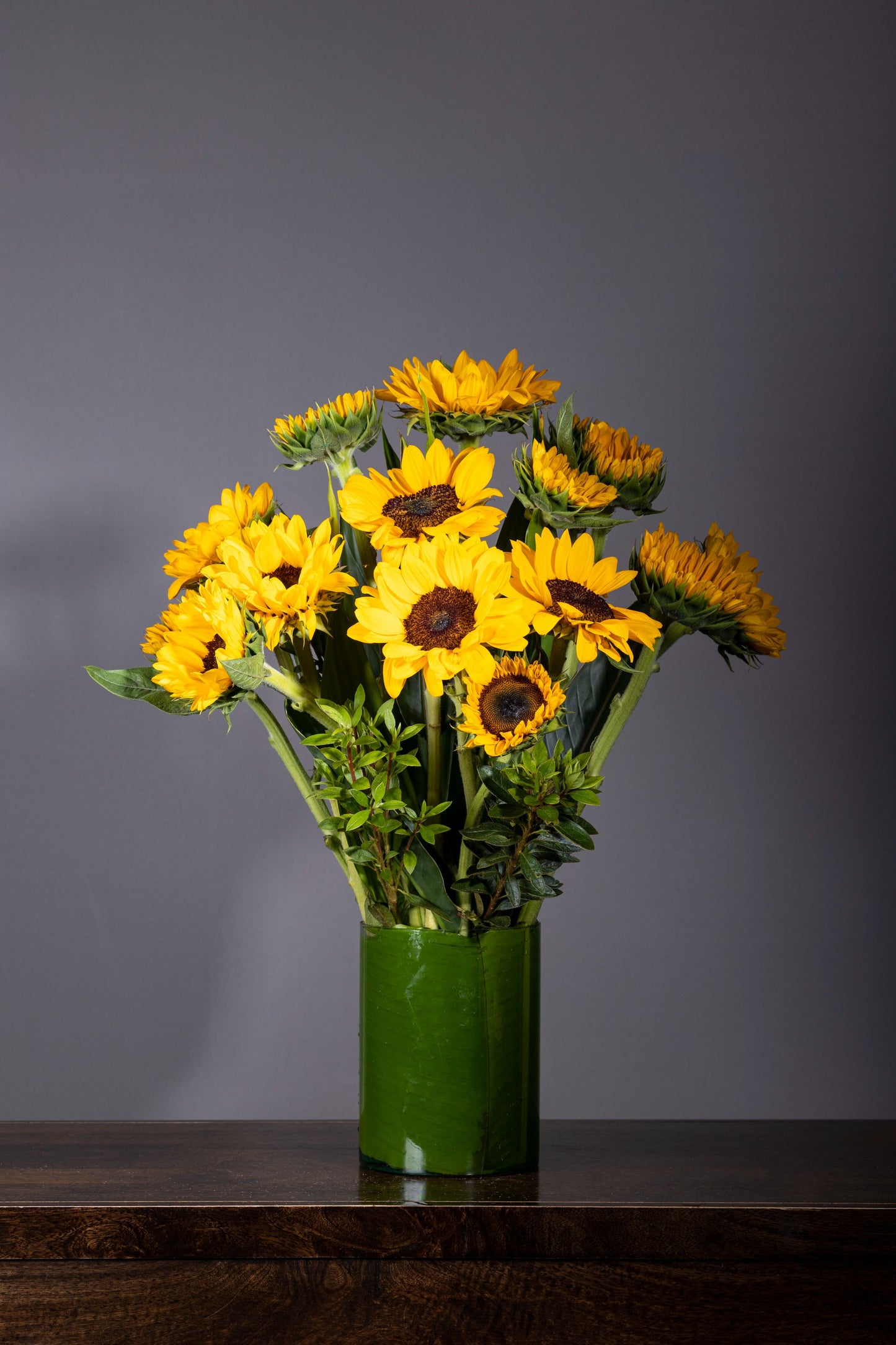 SUN KISSED – Bright and fresh long-stemmed Sunflowers bouquet | Flower delivery in Bengaluru | Buy flower bouquets online Bengaluru | Same-day flower delivery Bengaluru | Online florist Bengaluru | Order flowers online Bengaluru