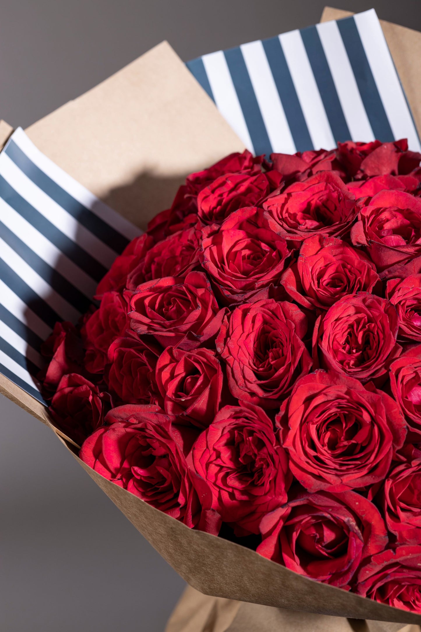 Sparks of Love – A stunning hand-tied bouquet of fresh red roses, elegantly wrapped in our custom wrapping paper. Perfect for birthdays, anniversaries, thank you gifts, congratulations, and new baby celebrations. Enjoy same-day flower delivery in Bengaluru from your trusted online florist in Bengaluru. Buy flower bouquets online in Bengaluru and experience the charm of a luxury flower bouquet in Bengaluru. Order flowers online in Bengaluru to make every occasion special!